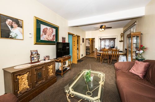 5748 Grand Ave, Chicago IL 60707-1909 exterior