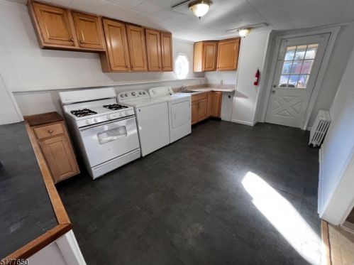 19 Union Pl, Fredon NJ  07860-1809 exterior