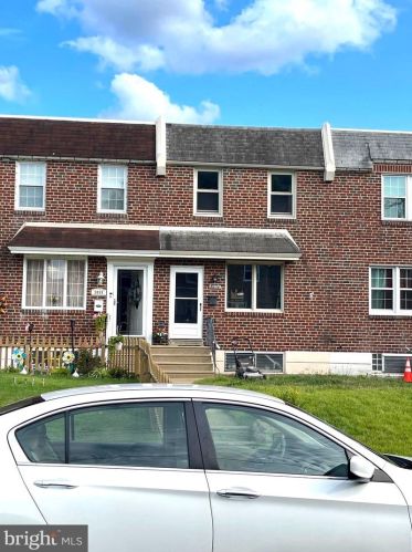 3056 Fairfield St, Philadelphia, PA 19136-1120