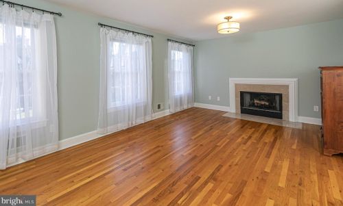 57 Governors Ln, Princeton NJ 08540-3672 exterior