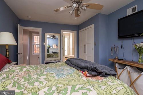 807 Leithgow St, Philadelphia PA 19123-1440 exterior