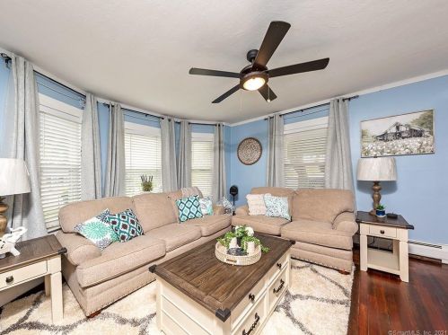 5 Commonwealth Ave, New Britain CT  06053-2913 exterior