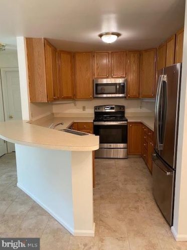 2211 Foxmeadow Dr, Limerick PA  19468-1572 exterior