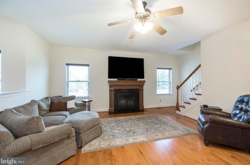 30 Hershey Dr, Pottstown PA 19465-8137 exterior