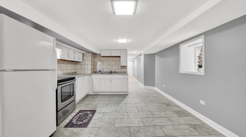 4428 Monroe St, Chicago IL 60624-2519 exterior