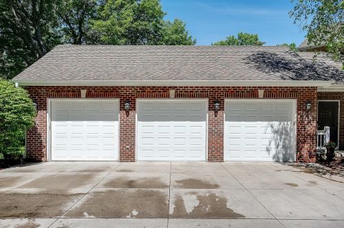 5 Hillcrest Dr, Saint Paul MN 55110-6101 exterior