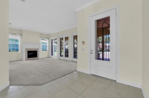 4822 Martinique Way, Naples FL 34119-9551 exterior