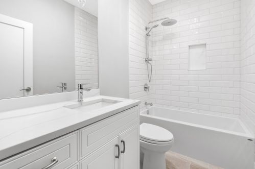 3642 Artesian Ave, Chicago IL  60618-4708 exterior