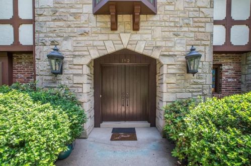 152 Fieldgate Dr, Pittsburgh, PA 15241-2150