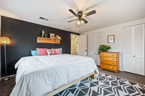 4643 Mckee Dr, Pittsburgh PA  15236-2445 exterior