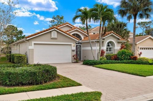 7887 Berkshire Pines Dr, Naples, FL 34104-7442