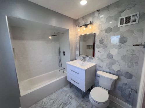 8635 Winchester Ave, Chicago IL 60620-5450 exterior