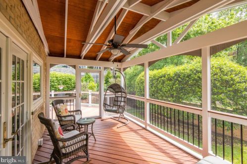 4013 Fort Worth Ave, Alexandria, VA 22304-1712