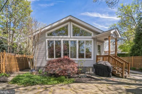 15 Franklin Ave, Camden NJ 08108-1118 exterior