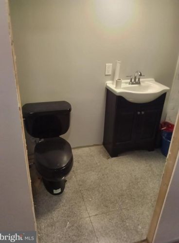 5917 21 St, Philadelphia PA 19138-2921 exterior