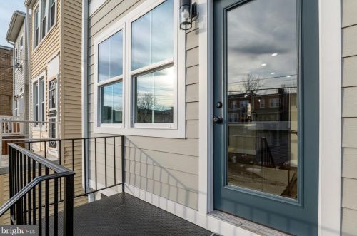 1807 Bay St, Washington DC  20003-2510 exterior