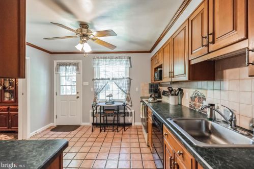 18 Elmwood Ave, Manor PA 19036-1909 exterior