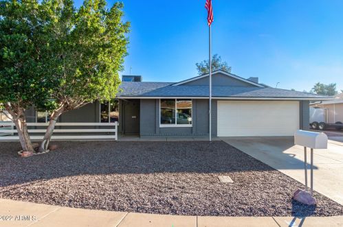 1211 Los Arboles Pl, Chandler, AZ 85224-2709