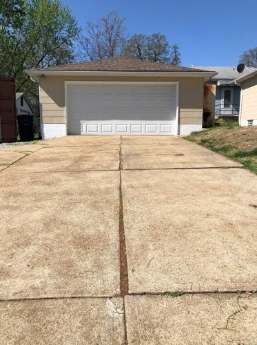 3406 Manhattan Ave, Saint Louis MO 63143-3523 exterior