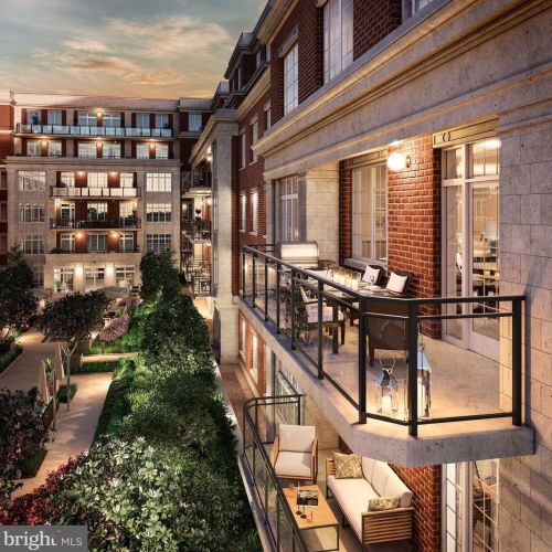 6900 Fleetwood Rd, Mc Lean VA  22101 exterior