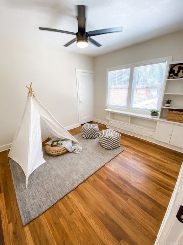 308 Woods Ave, Fullerton CA  92832-1641 exterior