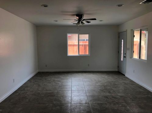 919 Southgate Dr, Bakersfield CA 93304-5150 exterior