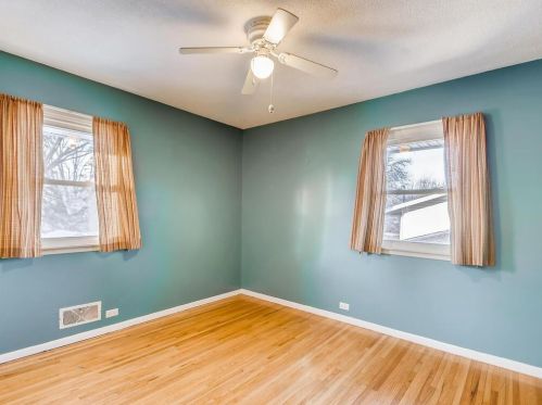 2953 Howard St, Saint Paul MN 55109-1429 exterior