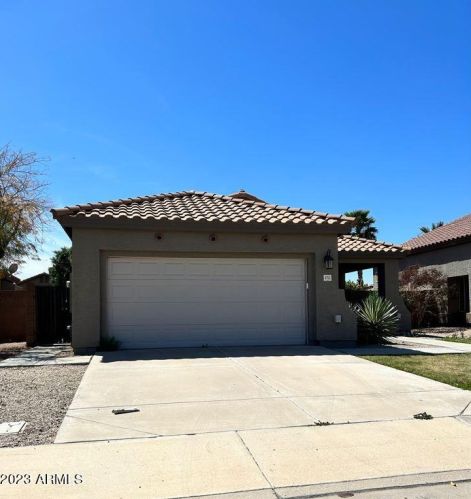 6753 Ivanhoe St, Chandler AZ  85226-1604 exterior