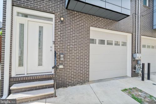 854 Leithgow St, Philadelphia PA 19123-2127 exterior