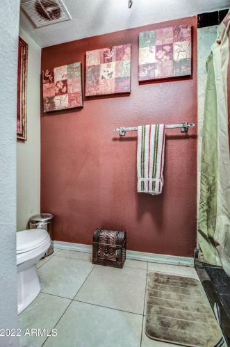 5307 Camelback Rd, Phoenix AZ 85033-1534 exterior