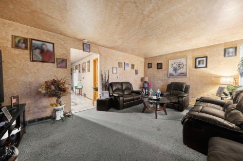 3546 58th Pl, Chicago, IL 60629-3618