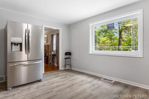 527 Academy St, Allegan MI 49010-1455 exterior