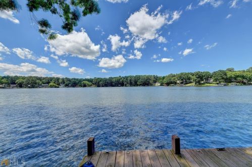 8388 Lake Dr, Lithonia GA  30039-5724 exterior