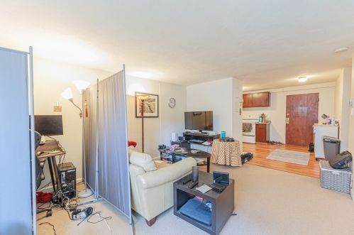 39 Englewood Ave, Boston, MA