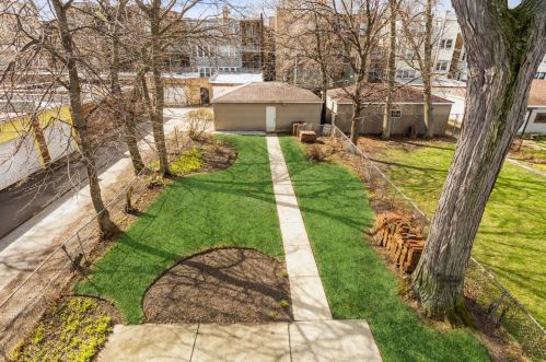 1415 Juneway Ter, Chicago IL 60626-1034 exterior