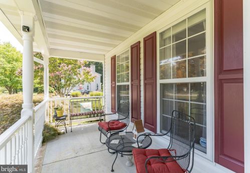 549 Small Reward Rd, Huntingtown, MD 20639-3408