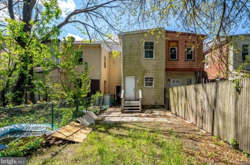 194 Passaic St, Trenton NJ  08618-4607 exterior