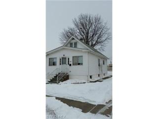 927 220 St, Cleveland OH  44119-2425 exterior