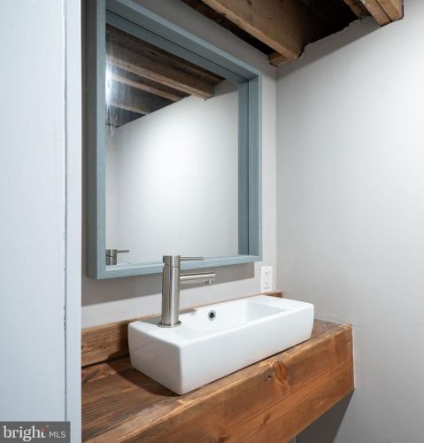 247 53rd St, Philadelphia PA  19139-1404 exterior