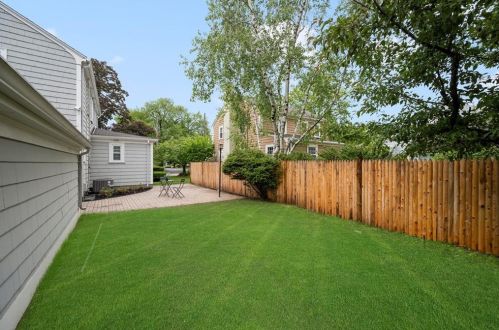 4 Mount Ave, Providence RI  02906-3410 exterior