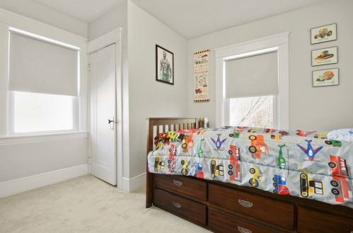 2 Wood Ave, Worcester MA 01606-2545 exterior