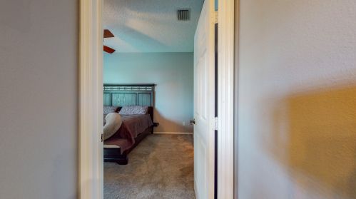 2081 Burlington St, Fort Pierce FL  34984-4350 exterior