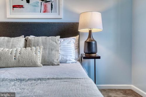 1340 18 St, Philadelphia PA 19146-4743 exterior