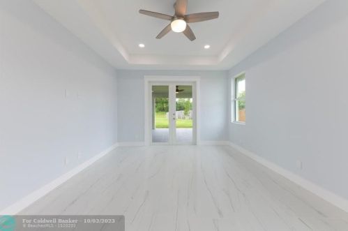 2470 Webster Ln, Fort Pierce FL 34953-5751 exterior