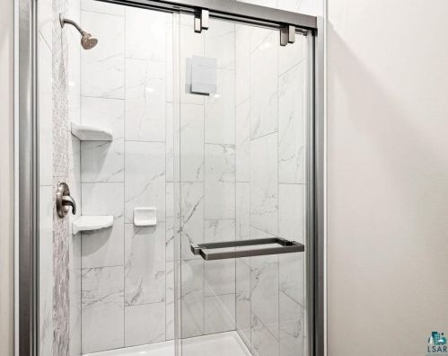 4063 Ugstad Rd, Duluth MN 55811-3621 exterior