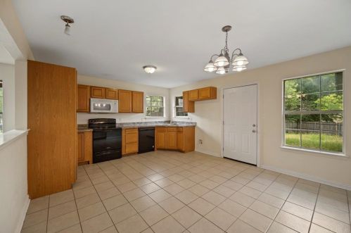 5711 Arlington Park Dr, Dallas TX  75235-6203 exterior