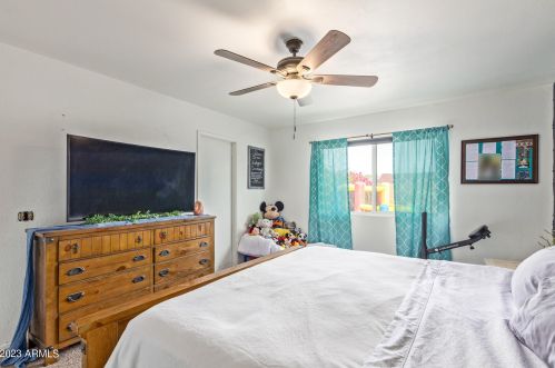 20217 33rd Ave, Phoenix AZ  85027-3061 exterior