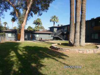 1231 Thomas Rd, Phoenix AZ  85014-5736 exterior