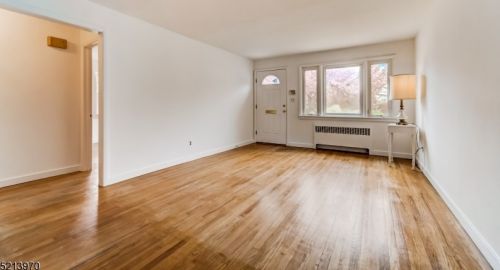 54 Nishuane Rd, Montclair NJ  07042-2425 exterior