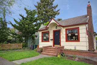 7012 18th Ave, Seattle WA  98106-1629 exterior